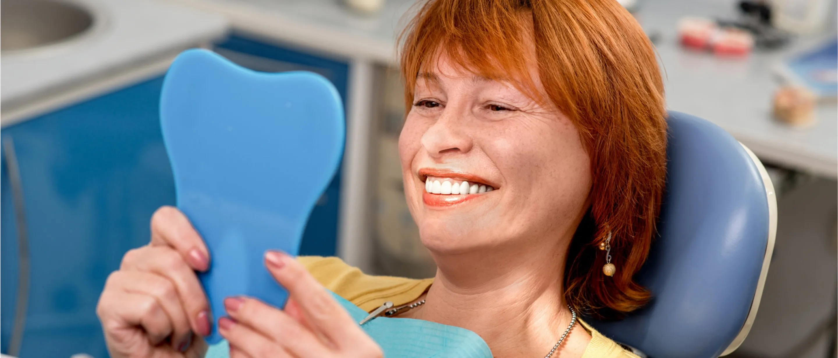 Implantes dentales en Crown Dental Group