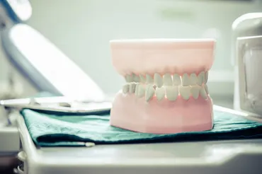 Partial vs. Full Dentures: Choosing the Right Fit for Your Lifestyle