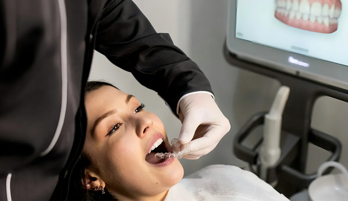 Invisalign vs. Traditional Orthodontics: Choosing the Right Smile Correction